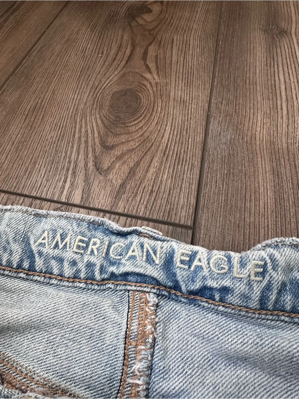 American Eagle Skater Shorts Size 00 Distressed High Rise Denim EUC